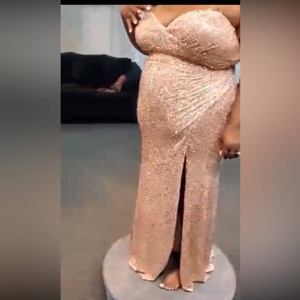 Was reception dress new never worn